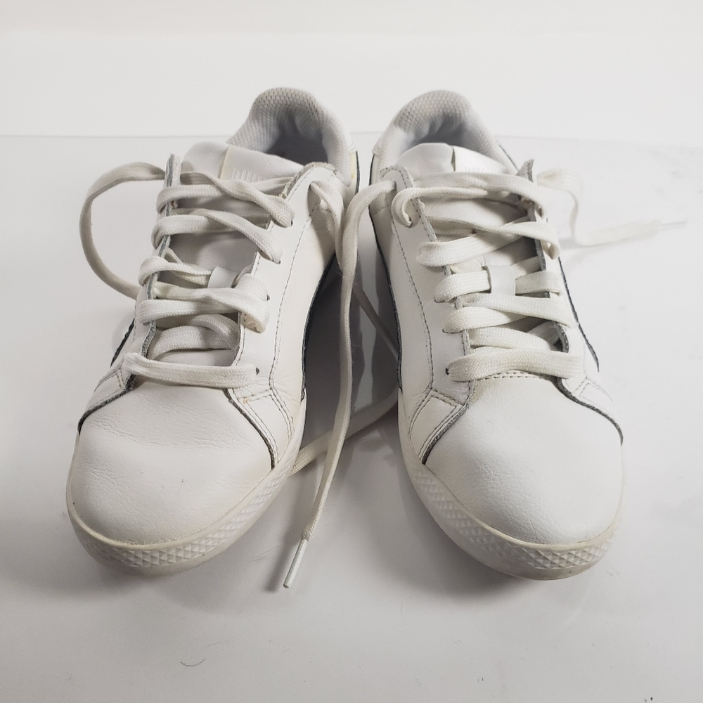 PUMA WHITE AND BLACK SNEAKERS